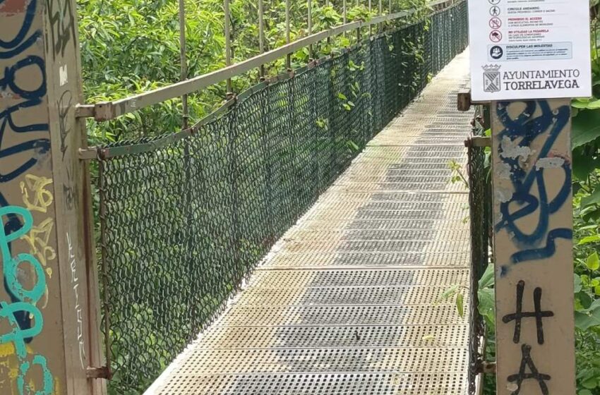  Torrelavega cierra la pasarela colgante de La Viesca por motivos de seguridad
