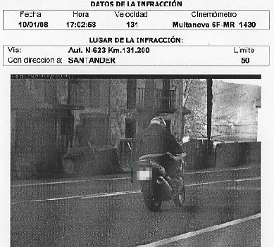  La Guardia Civil de Tráfico detiene al conductor de una moto que circulaba a 131 km/h por una travesía limitada a 50 en Carandía de Piélagos