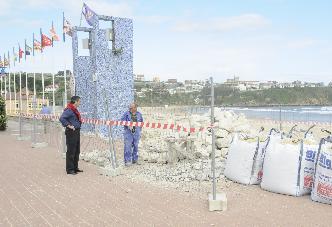  Comenzaron las obras del muro de protección del paseo marítimo en Suances