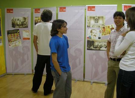  Exposición conmemorativa del centenario de Juventudes Socialistas