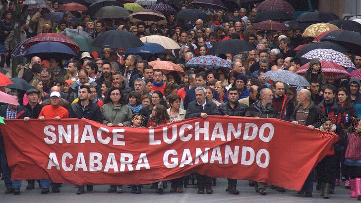  Sniace estudia firmar el acuerdo con UGT, CCOO y SU