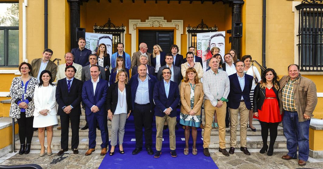  El PP presenta a su equipo para «liberar a Torrelavega de los caciquismos»