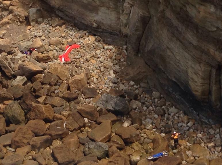  Rescatado un parapentista accidentado en Suances