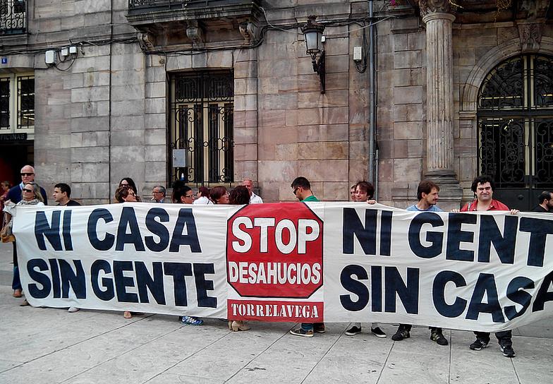 Concentración de la PAH Torrelavega, martes 22 de septiembre de 2015