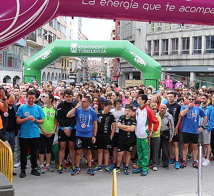 Varios cientos de personas participan en el 'Desafío Solidario Hojaldro'