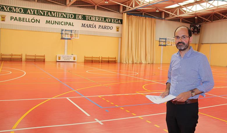 José Luis Urraca Casal / 488 aspirantes a dos plazas de administrativo realizarán su ejercicio el 29 de septiembre en el Pabellón María Pardo