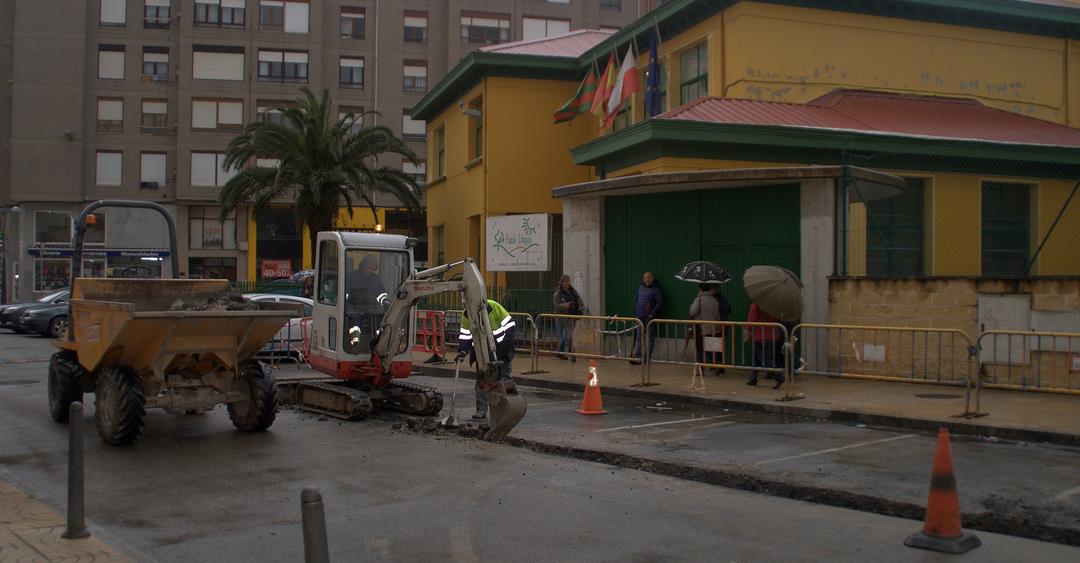 Obras en Torrelavega (Archivo) / Caminos pide vigilar las adjudicaciones de obras en Torrelavega para evitar bajas temerarias
