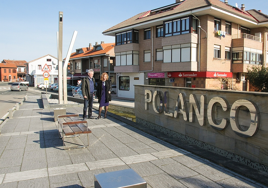 El Ayuntamiento de Polanco reparará la fuente y la plaza situadas en la entrada principal