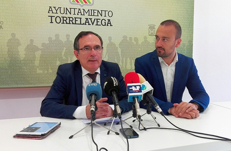 José Manuel Cruz Viadero y Javier López Estrada - Fomento se compromete a iniciar las obras del soterramiento con la mayor celeridad
