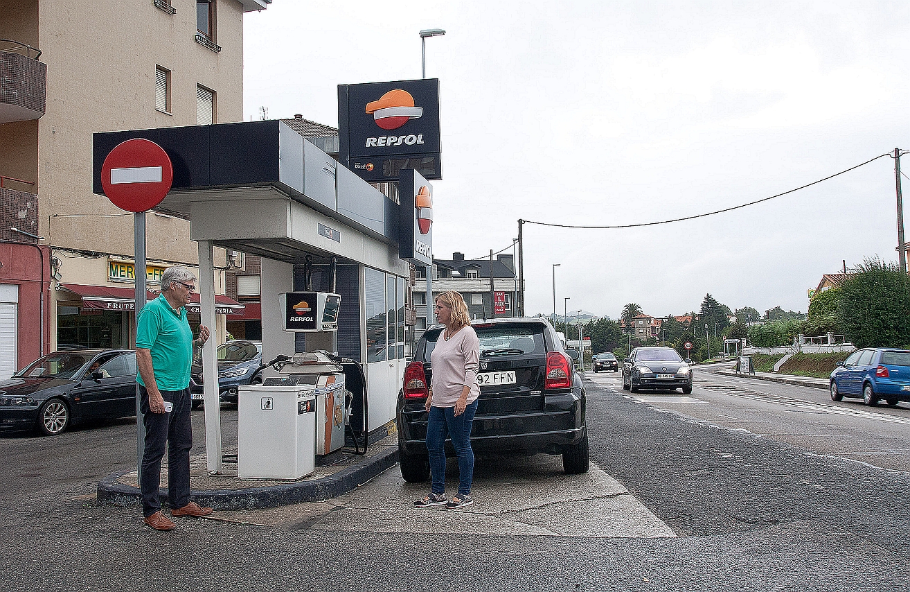 El Ayuntamiento acuerda con Repsol el demantelamiento de la gasolinera de Requejada