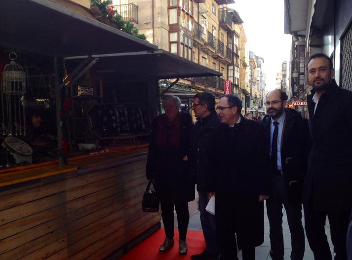 El Mercado Navideño abre sus puertas en la calle Consolación