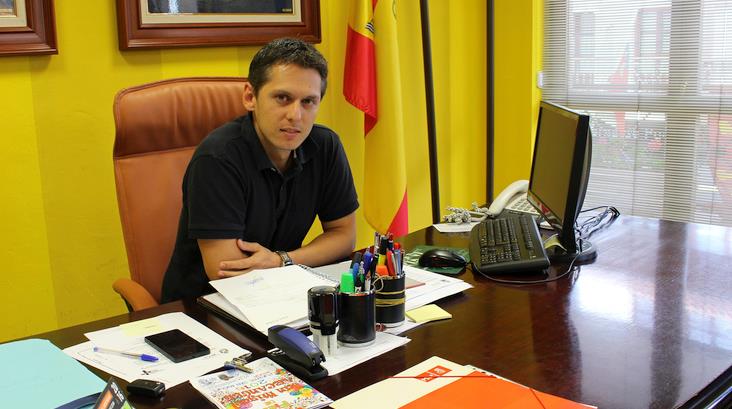 Mario Iglesias, concejal de Deportes y primer Teniente de Alcalde - Más de un centenar de patinadoras participarán en el IX Campeonato de Patinaje Artístico de Reocín