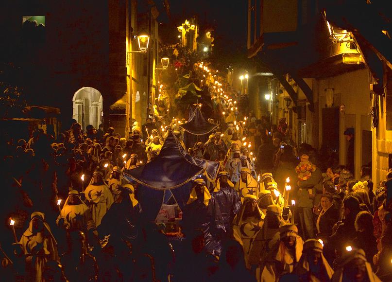 La Cabalgata de Reyes de Santillana del Mar cumple 60 años