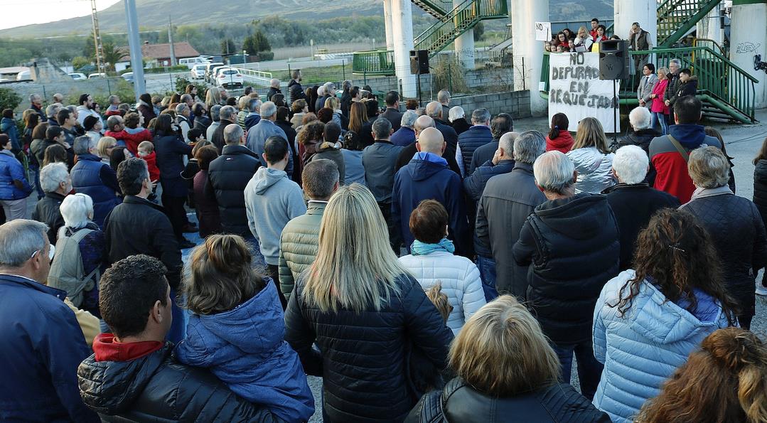 Polanco en pie de guerra contra la instalación de la depuradora de Vuelta Ostrera II en Requejada