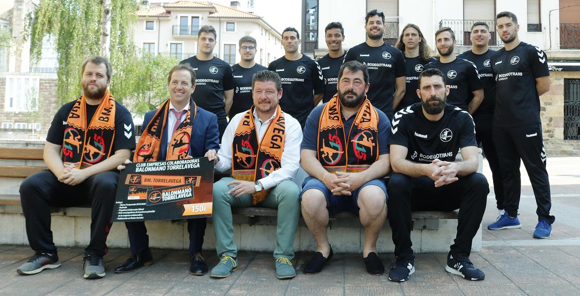 El Ayuntamiento instalará una pantalla gigante para seguir la fase de ascenso del Balonmano Torrelavega a la liga ASOBAL