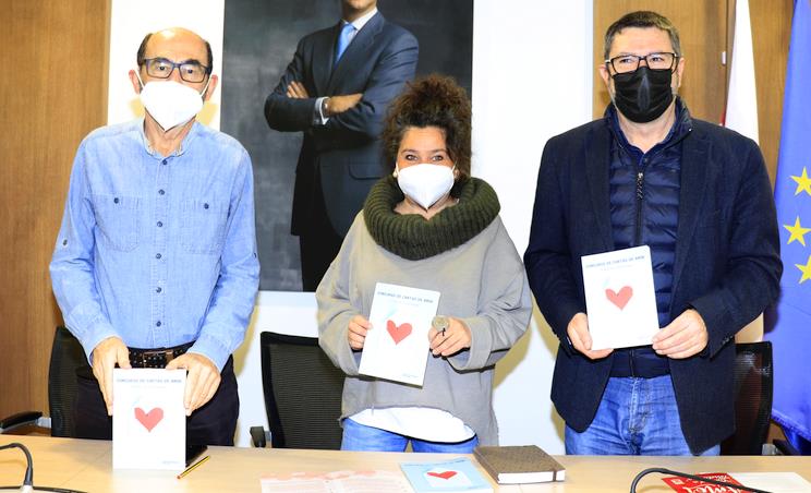  Torrelavega edita un libro con los escritos premiados en su Concurso de Cartas de Amor