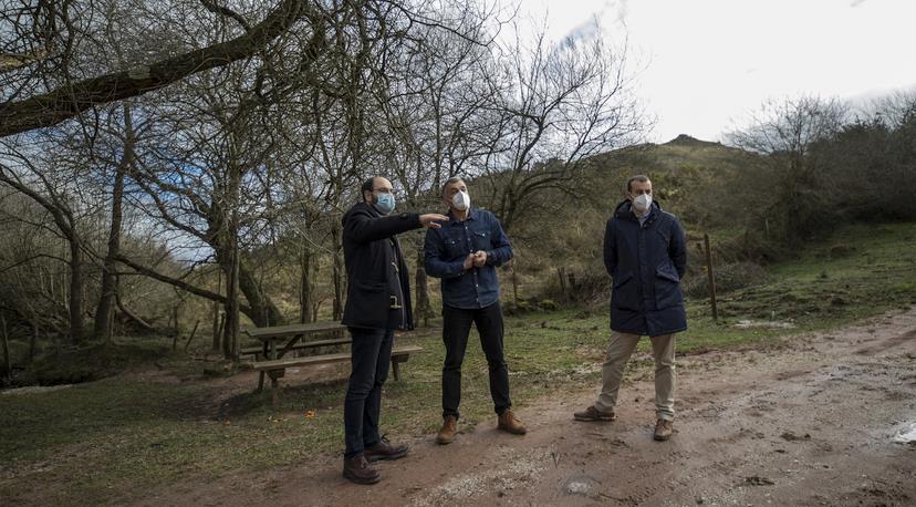  Torrelavega creará una red de miradores y zonas de descanso en la Sierra del Dobra