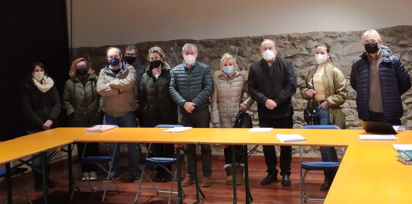  Suances acuerda «unidad de acción» contra la nueva depuradora en Cortiguera