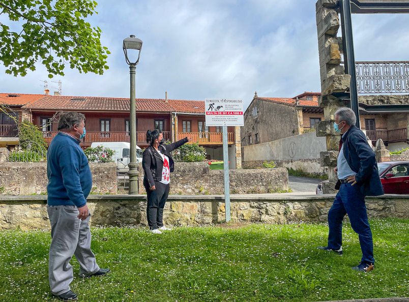  Polanco hace campaña de concienciación para evitar los excrementos de perros en los parques