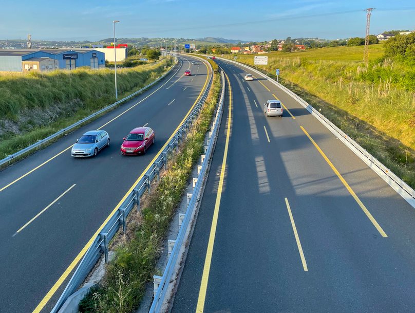  El pleno de Polanco rechaza la imposición de tasas o peajes en las autovías