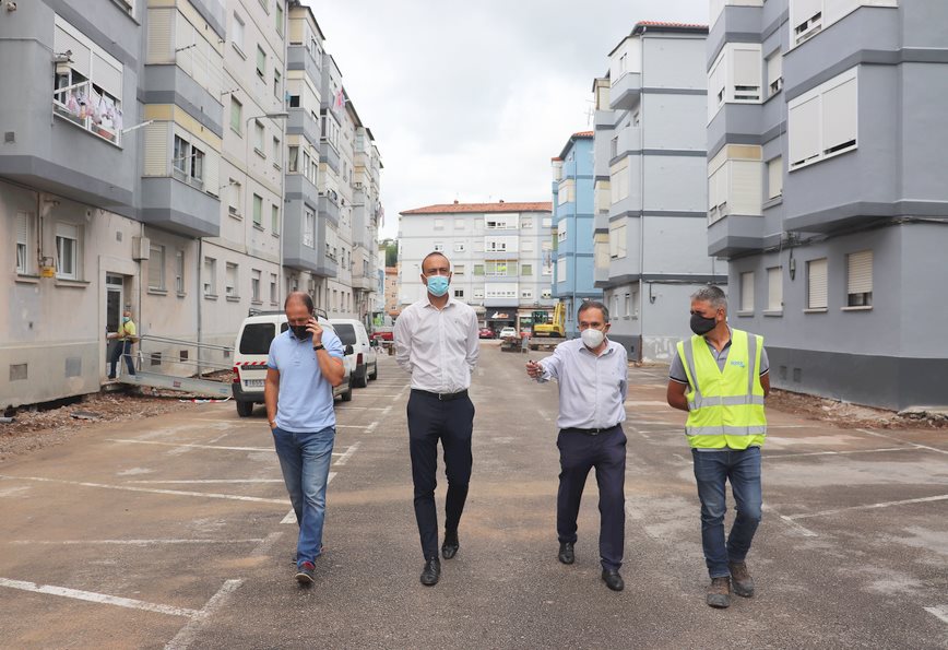  Las obras de las calles perpendiculares a Río Ebro en el Barrio Covadonga estarán terminadas para finales de año