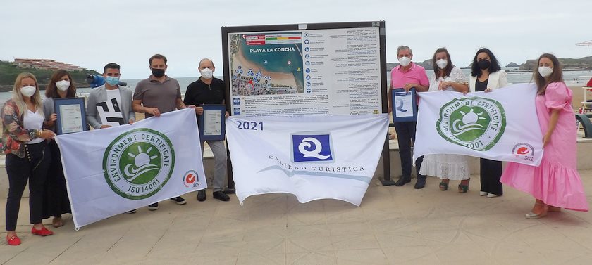  Las playas de Suances reciben sus certificados de calidad