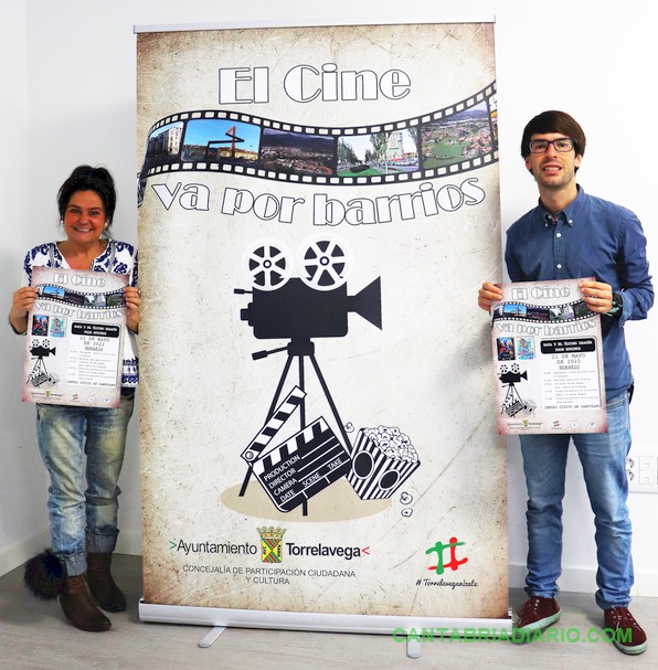 Esther Vélez, concejala de Cultura, y Borja Sainz, concejal de Participación Ciudadana, han presentado la iniciativa 'El cine va por barrios' en la que también colabora la concejalía de Sanidad que dirige Laura Romano