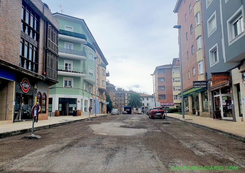  Trabajos de asfaltado en las calles General Castañeda y Pintor Escudero Espronceda