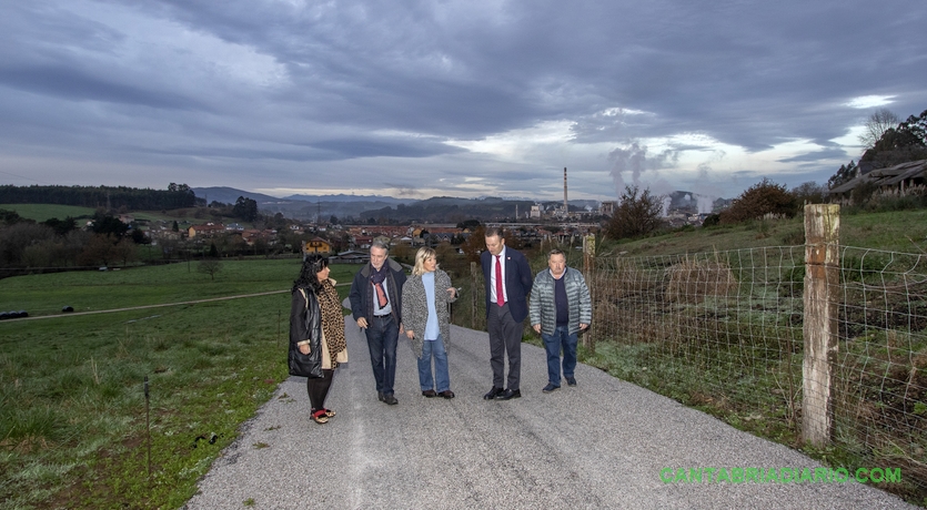 El Gobierno mejora un camino rural en Rinconeda Foto: José Cavia - Gobierno de Cantabria