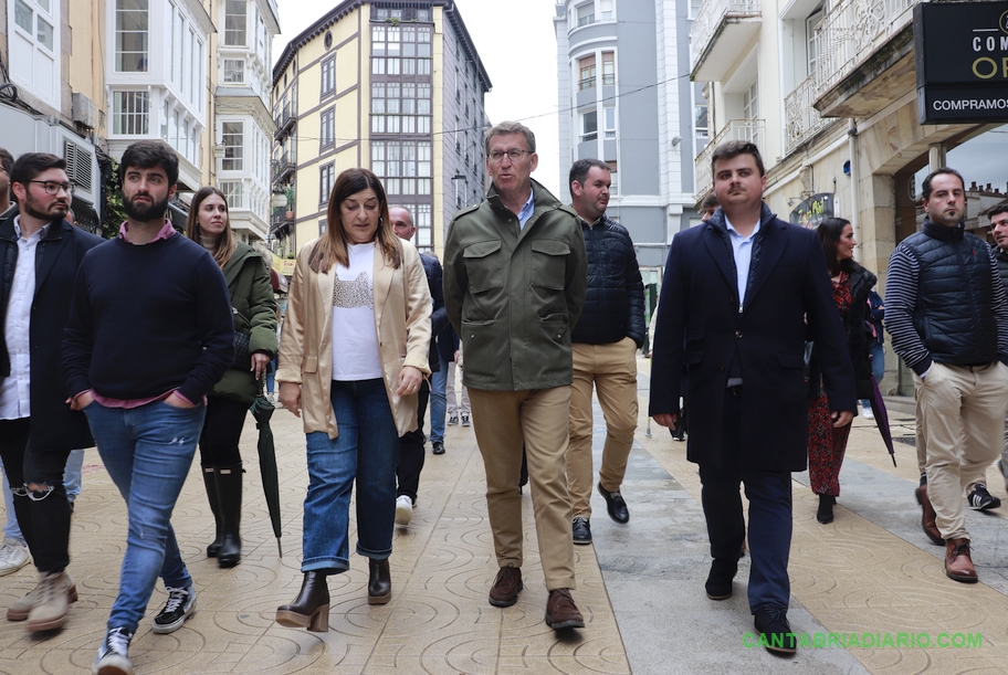 Alberto Núñez Feijóo visita Torrelavega acompañado de María José Sáenz de Buruaga, Miguel Ángel Vargas y jóvenes candidatos a alcaldes de Cantabria