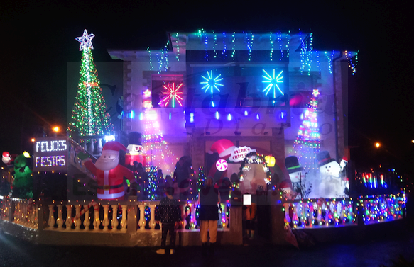  Esta casa de Ganzo también destaca por su iluminación navideña