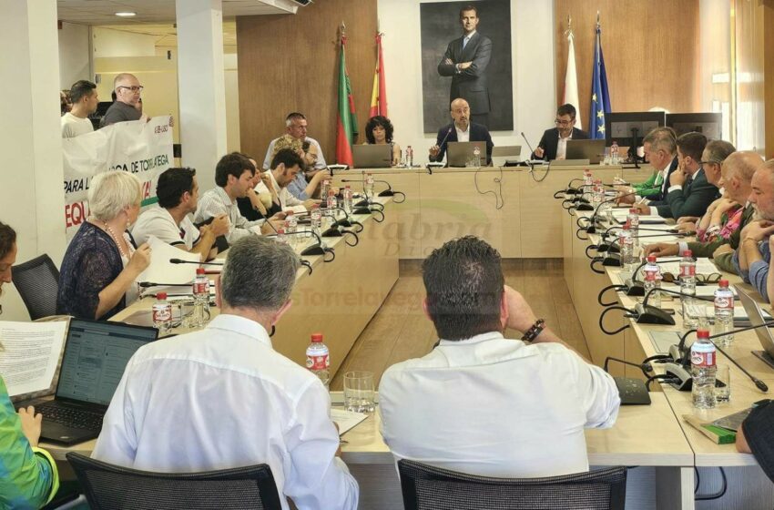 La APLC «rompe» con la Corporación