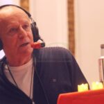 Miguel Blanco llenó el salón de actos del Casino de Solvay con su programa "Espacio en Blanco" de RNE