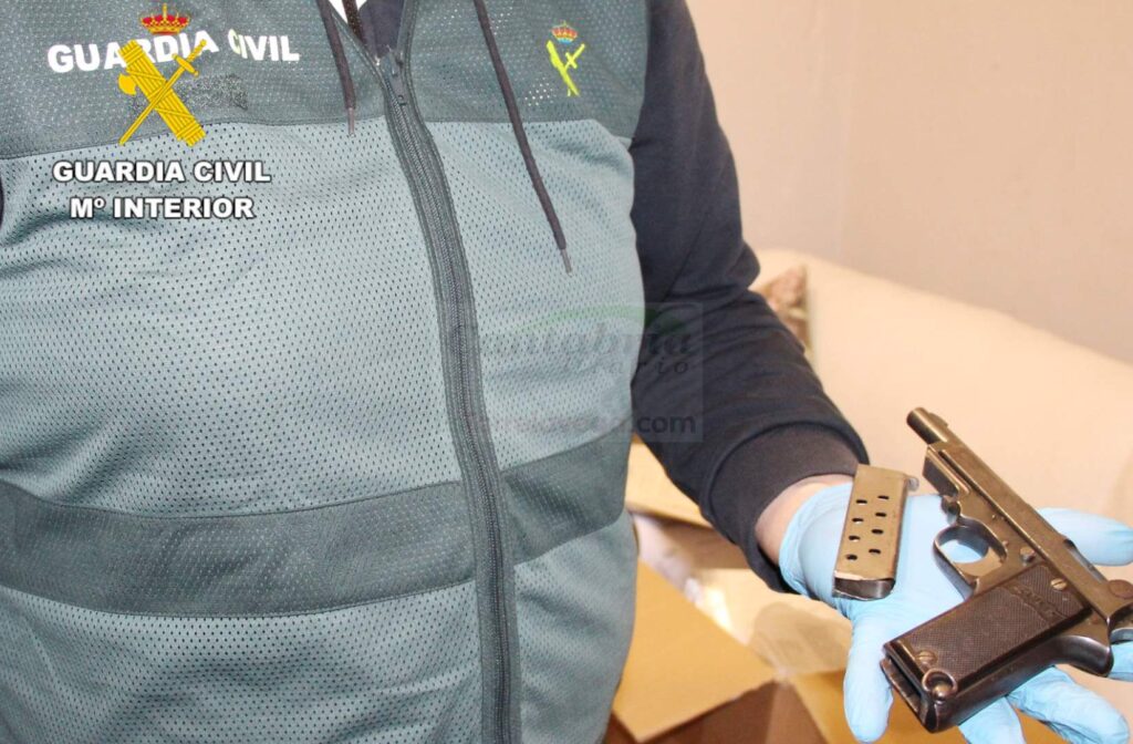 Desmantelado un clan familiar que blanqueó más de 1,5 millones de euros del tráfico de drogas y armas