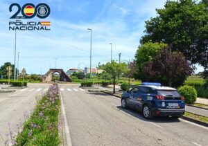 Usaba una bolsa forrada de aluminio para robar en establecimientos de Torrelavega