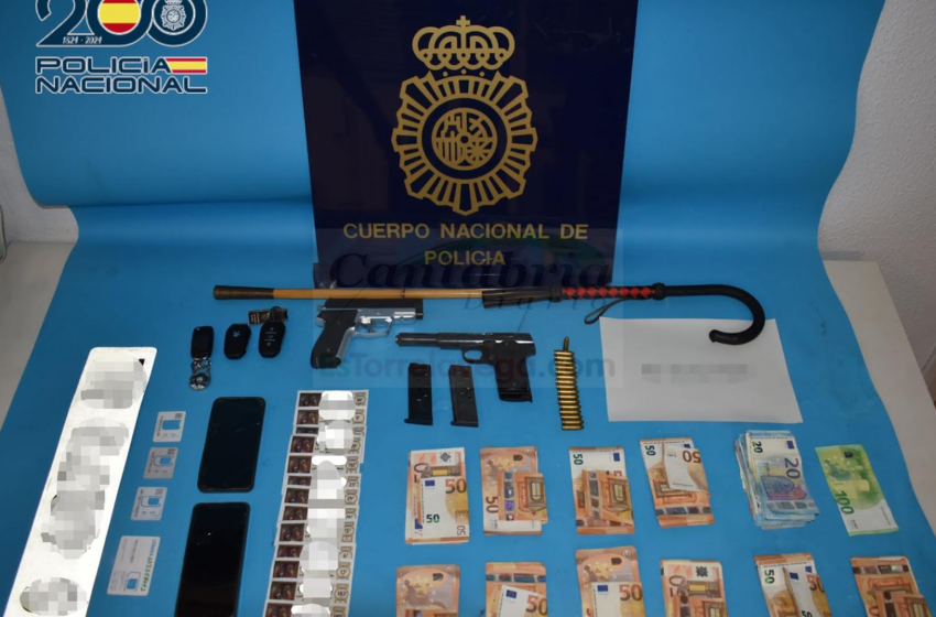  Detenida una pareja por tráfico de drogas, tenencia ilícita de armas, blanqueo de capitales y falsedad documental