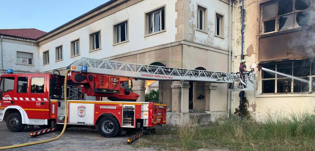 CCOO cuestiona las prioridades del Ayuntamiento de Torrelavega en las inversiones para bomberos y pide la compra de un vehículo nodriza